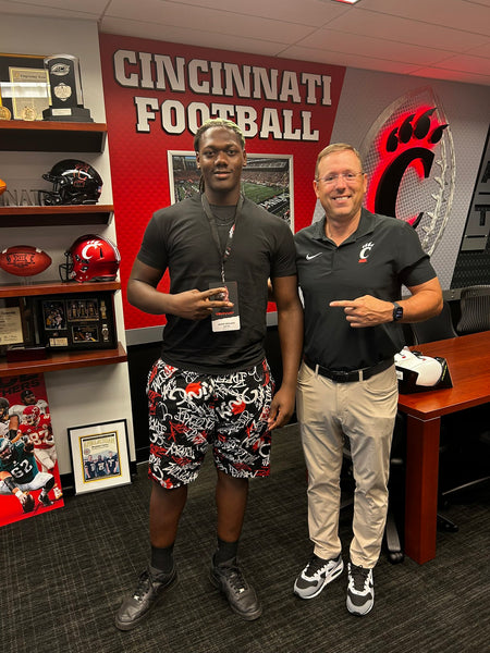 Jahari Medlock Commits to Cincinnati